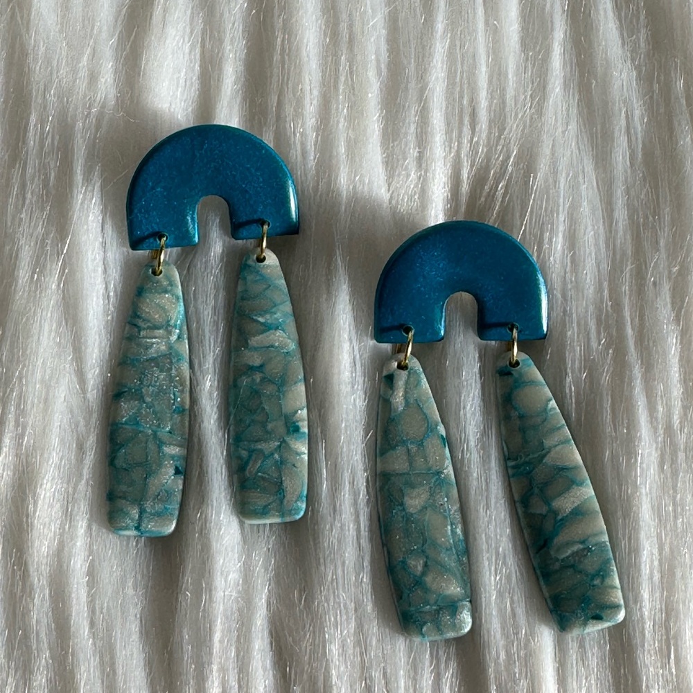 New Handmade Faux Stone Blue / Teal Dangle Earrings